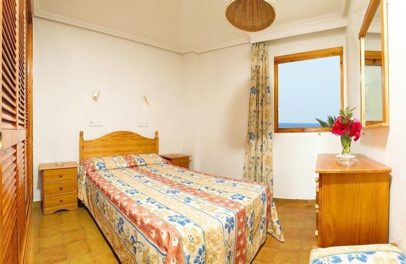Apartamentos Bon Sol - Los Rosales - Ab Group Platja d'en Bossa Zimmer foto